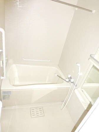 パインヒルズ参番館の物件内観写真